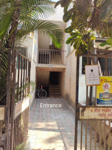 Cozy stay near Kolhapur railway station