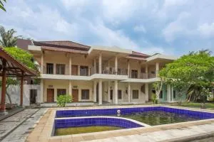 OYO 93440 Warde Hotel Near Sae Restaurant - Kuripan