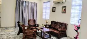 13paxs Semi D Homestay Hutan Melintang - 沙白安南