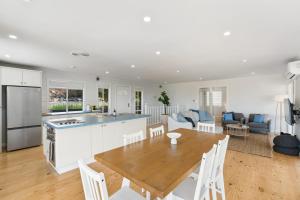 24 Laurie Ave Encounter Bay - Linen Included