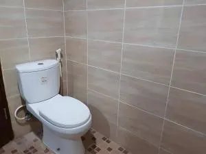 OYO 93443 Emmy Homestay Syariah - Mamuju