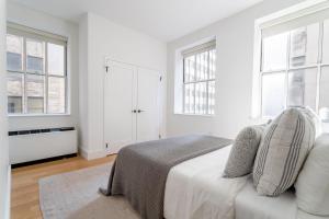 Your NYC Home 2Bedroom Apartment Steps from Iconic Landmarks