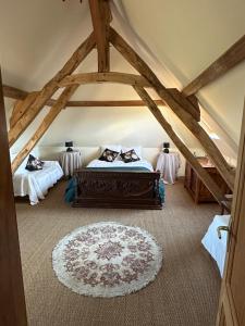 Maisons de vacances Longere normande avec piscine et jardin : Maison 3 Chambres