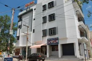 Kalyan Residency By Azalea - 丁迪古尔