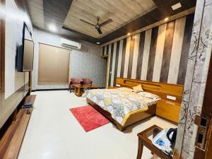 Shreshth Home Stay - Best Family Accommodation - 3km from Har Ki Pauri, Haridwar, Uttarakhand