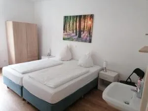 Schönes Ferienhaus in Kövenig mit Terrasse, Garten und Holzkohlegrill - 恩基尔希