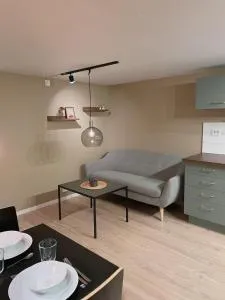 Koselig leilighet i Grimstad - 弗维克