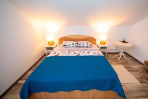 Casuta cu zorele 2 Mai