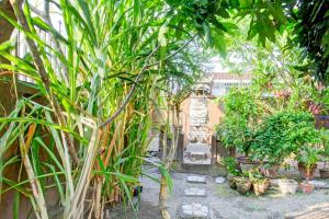 OYO Life 93284 Kos Cendana Raya