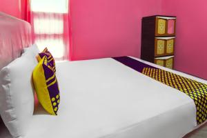 OYO Life 93405 Montong Are Residence