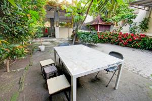 OYO Life 93257 Kos Anugerah