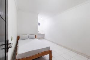 OYO Life 93504 Kost Krisna