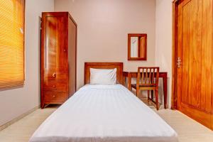 OYO Life 93497 Griya Kost Rr