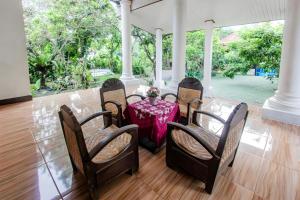Hotel O Homestay Bonjeruk Near Restoran Pawon 21 Bonjeruk