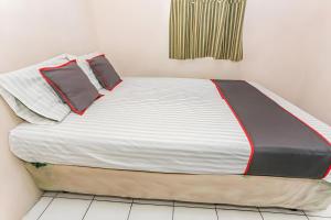 Collection O 93646 Grand Property By Maria