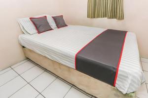 Collection O 93646 Grand Property By Maria