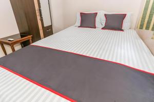 Collection O 93646 Grand Property By Maria