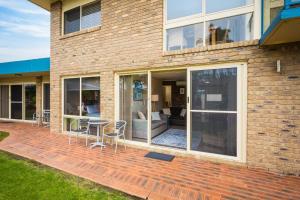 Lakeside Apartments 2