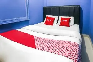 OYO 93772 Iconiq Rooms - 贝克西