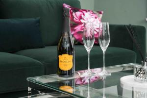 Quadrant Apartment Centre of Harrogate Free Parking