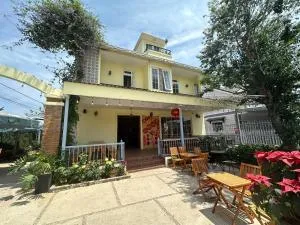 Capital O 1231 Hoang Yen Hotel & Coffee - Manline