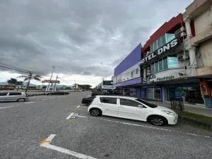 OYO 90950 Hotel Dns - Chemor