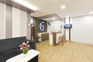Hotel O Gest Inn