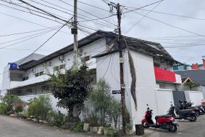 Hotel O Kost Reski 2 Near Tugu Perbatasan Takalar - Gowa