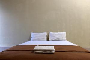 Hotel O Athirah Kost Near Permandian Wisata Istana Mappala