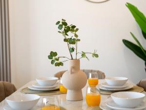 SmartStay at Zaya Hameni - Modern Luxury Apartments - Unique in JVC