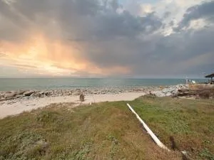 OYO 90968 Teratak Samuderakita, Chalet & Guesthouse - Kampong Wakaf Tengah