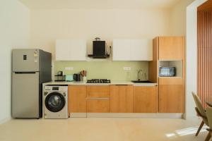 ELIVAAS Mirai Leo - 3 BHK Villa Near Vagator Beach With Pool