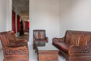 Hotel O Guest House Pahlawan Syariah