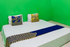 Hotel O Homestay Pak To Syariah