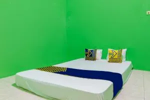 SPOT ON 94028 Homestay Pak To Syariah - Bulakbanteng