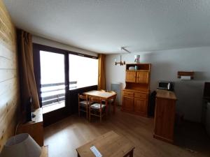Appartements Residence Ferme D'augustin - Batiment F - Appartement 2 pieces 4/6 personnes -Skis aux pieds MAE-9144 : photos des chambres