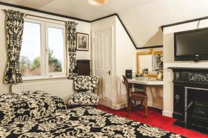 Deluxe Triple Room room in Rayanne House