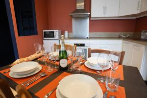 Au 38, Charme et Confort dans notre T2 à Epernay