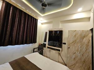 Hotel Rising Gest Ahmedabad