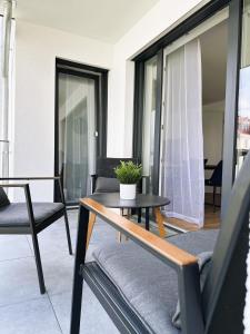 AMAO-Indigo - Business Apartment - Balcony - Parking