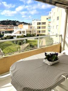 Apartment with terrace in Cavalaire-sur-Mer