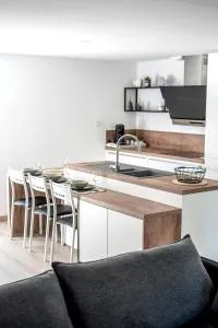 La Parenthèse between Land and Sea 4 or 6 peoplea - Domeyrot