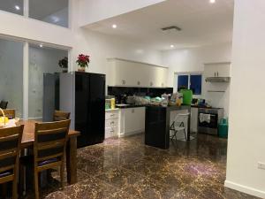 Oville Tagaytay- Cozy and Senior Friendly House