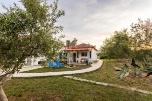 Petalidi Sunny Home One - Avramión