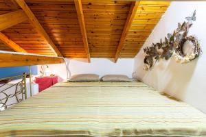 Petalidi Sunny Home One - Charming Garden Nest