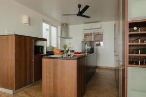 Nilayam Uday 6 BHK By Aquatica Stays