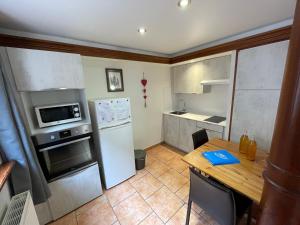 Appartements Apartment Cali Elina : photos des chambres