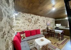 Nikos Traditional House - Platanés