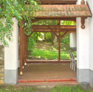 Balatoni Zöldkapus Vendégház - 讷米斯维塔