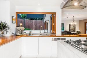 Fuller Holidays - One Coral, Beachside with Pool